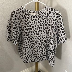 Leopard XL short sleeve Loft sweater